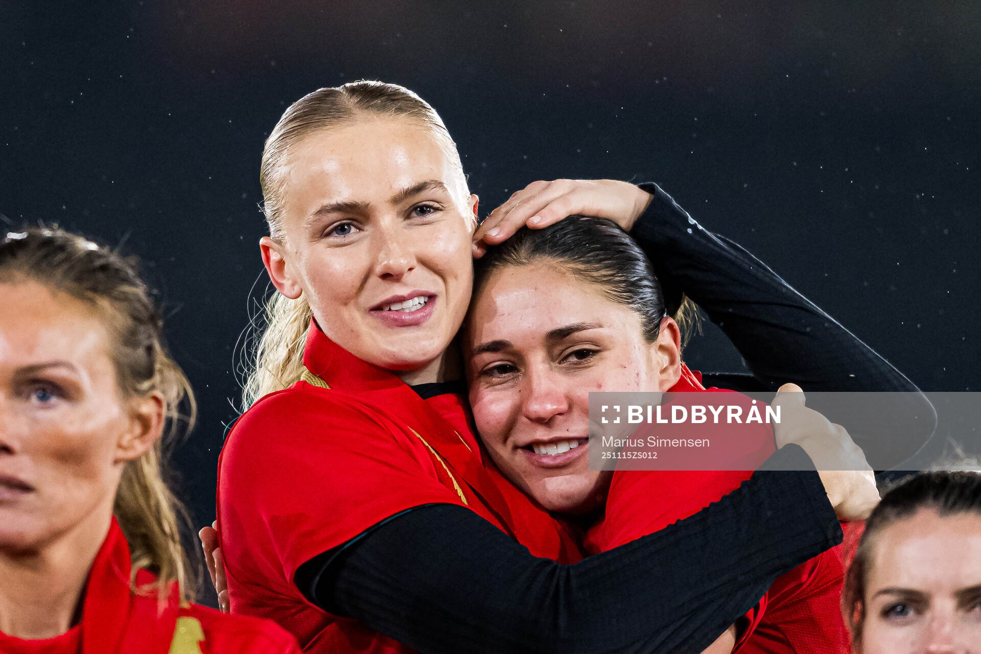 Selma Panengstuen and Brenna Lovera of Brann