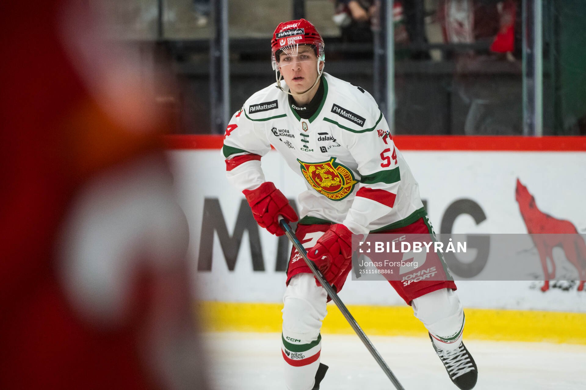 Moras Oskar Lindgren innan ishockeymatchen i