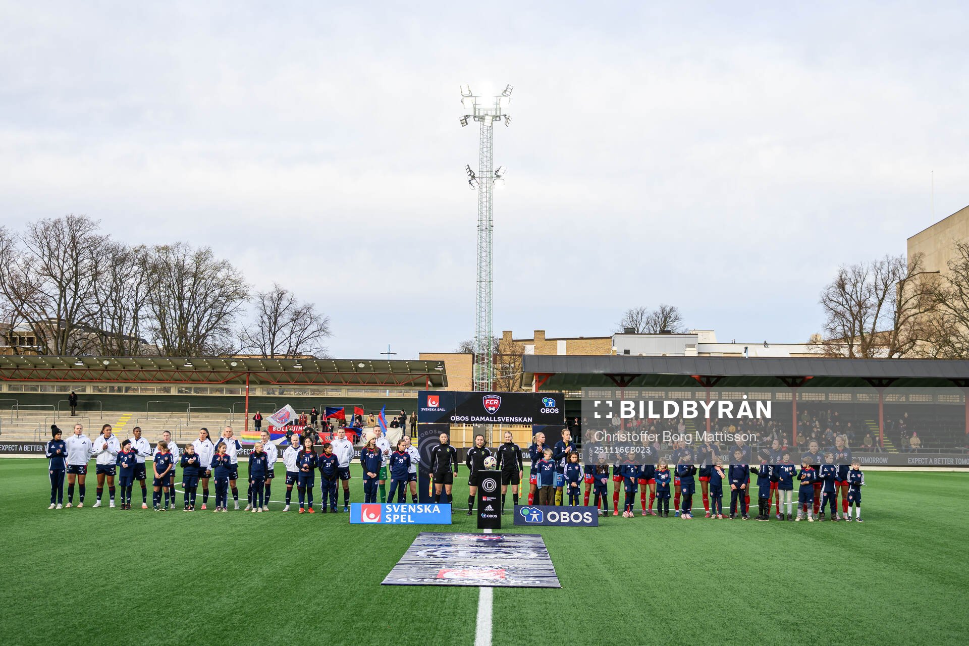 Rosengårds spelare och Linköpings spelare