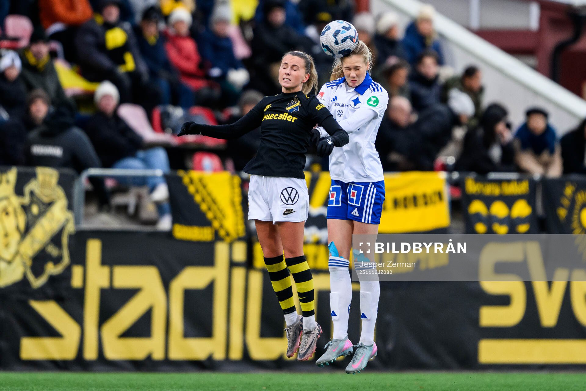 AIKs Adelisa Grabus och IFK Norrköpings Ebba Handfast