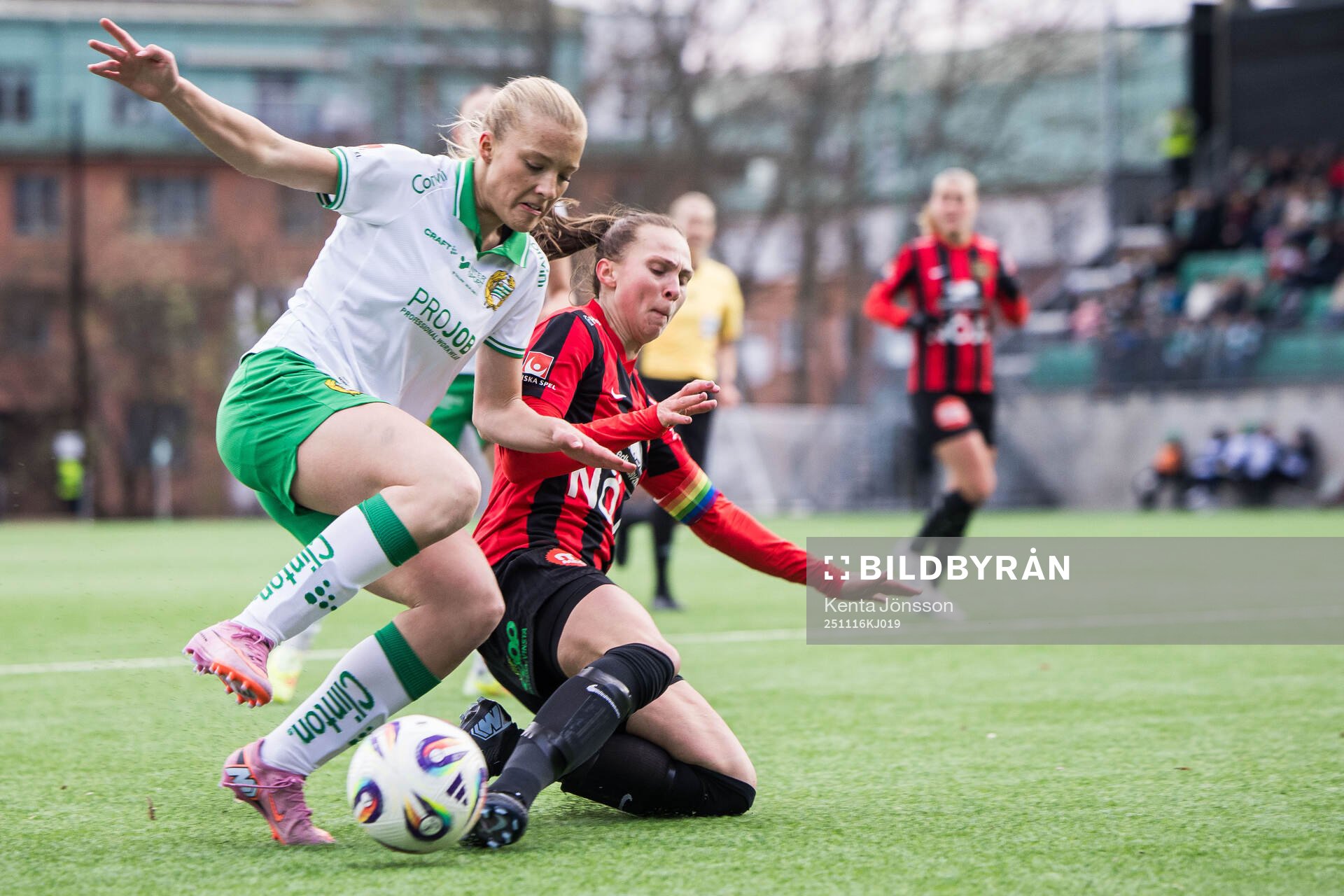 Hammarbys Smilla Holmberg och Brommapojkarnas Frida