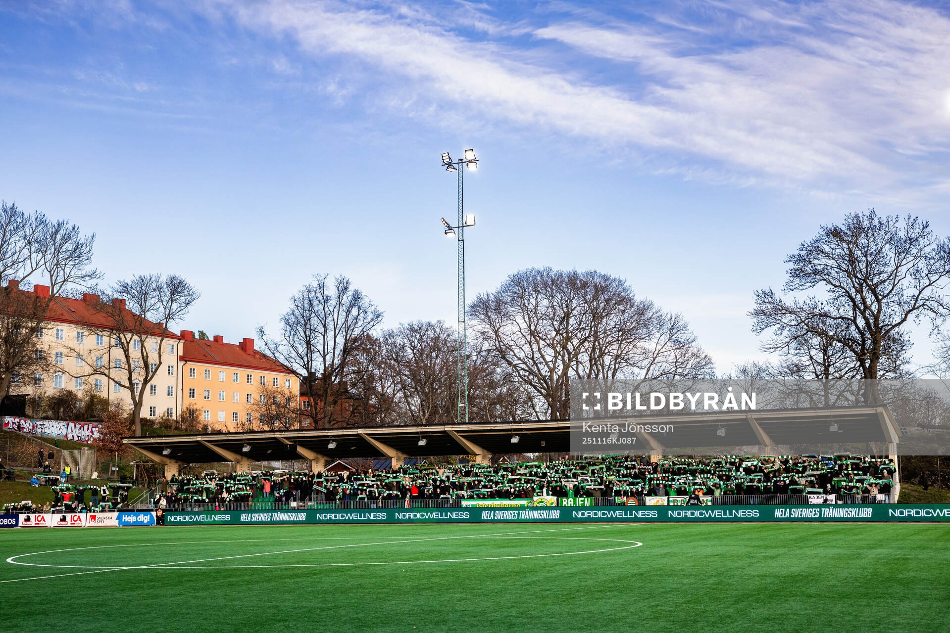 Hammarby IP med Hammarbys supportrar