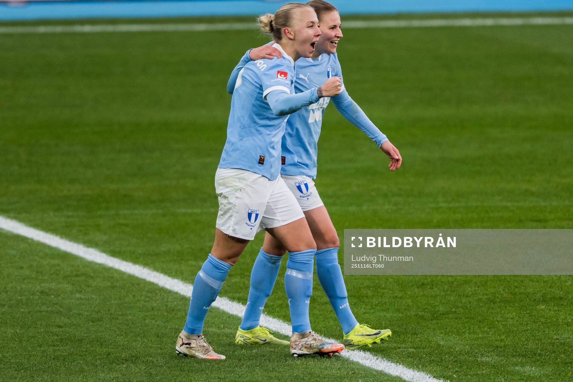 Malmö FFs Nathalie Hoff Persson och Katariina Kosola jublar