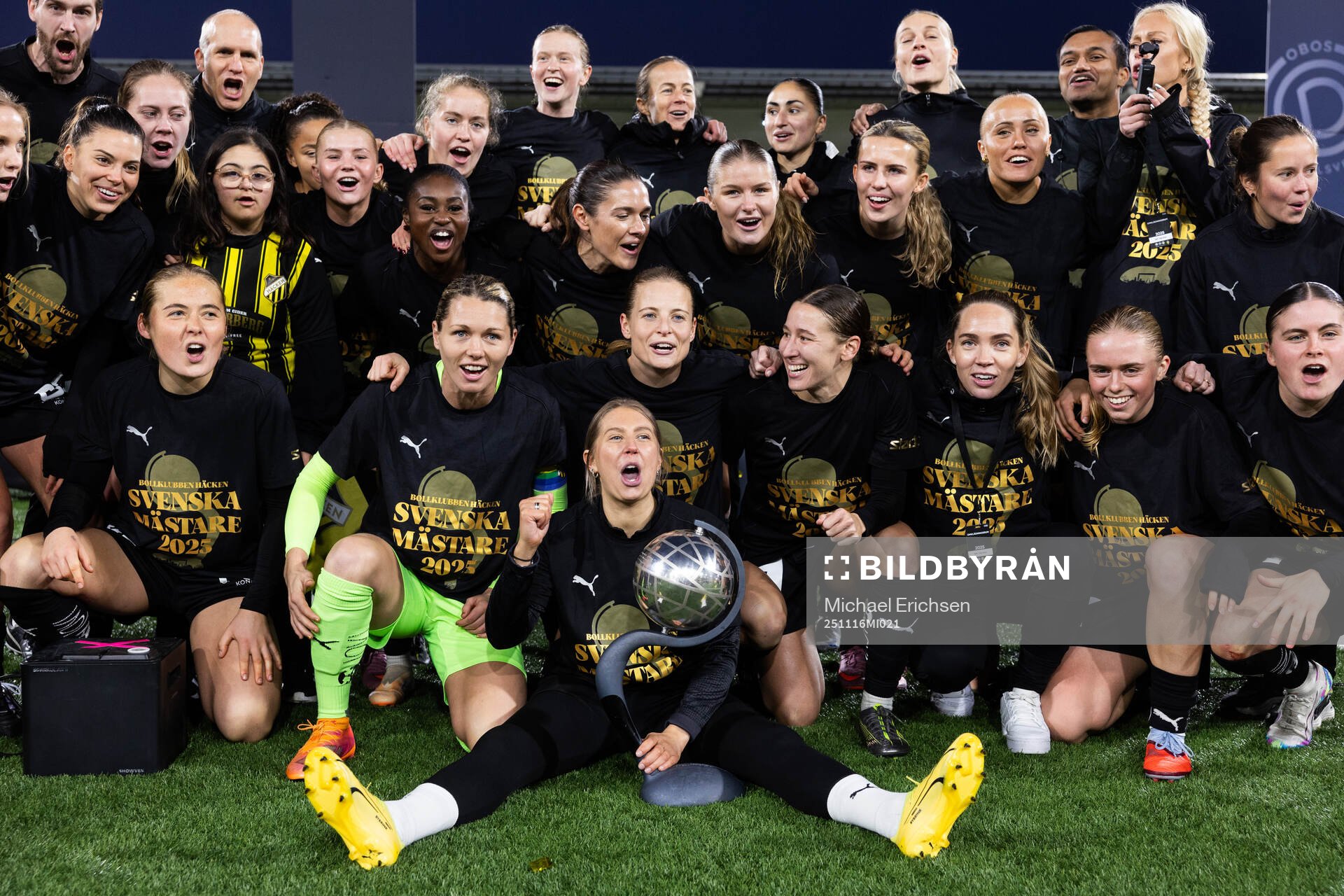 Häcken jublar med Kronprinsessan Victorias pokal