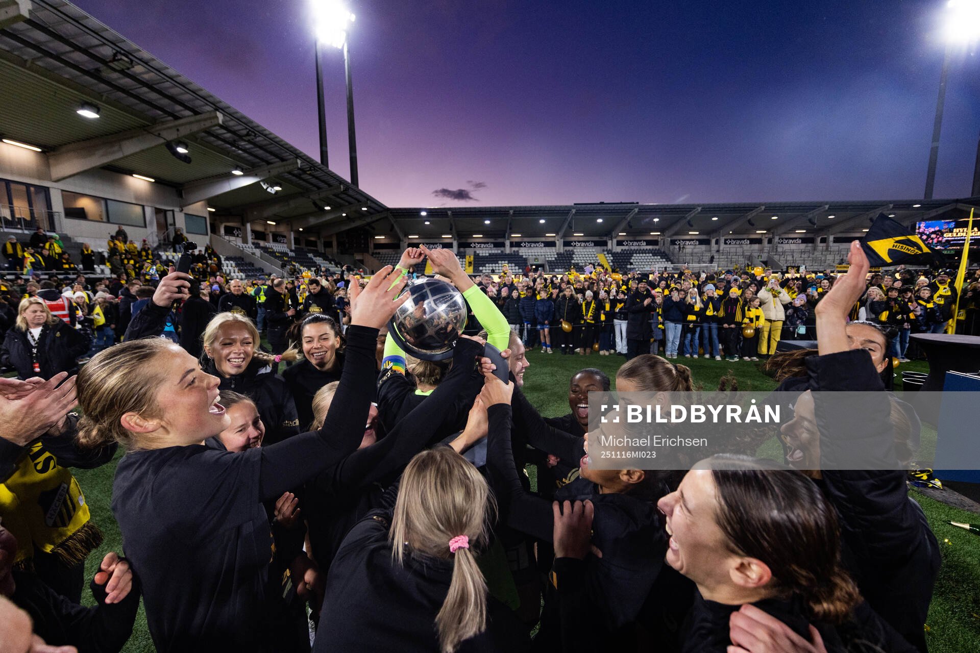 Häcken jublar med Kronprinsessan Victorias pokal