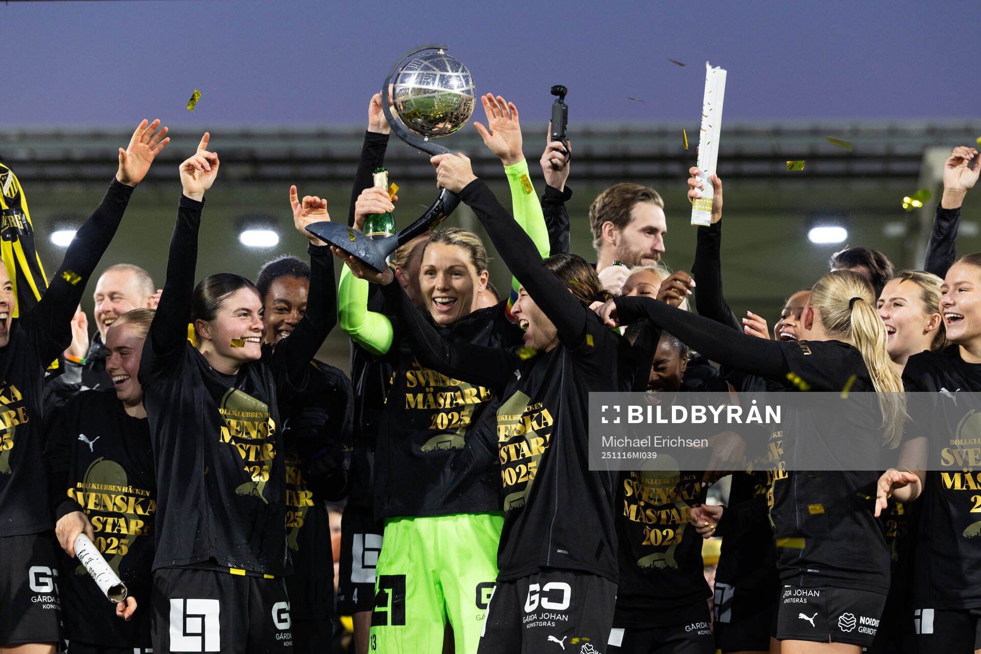 Häcken jublar med Kronprinsessan Victorias pokal