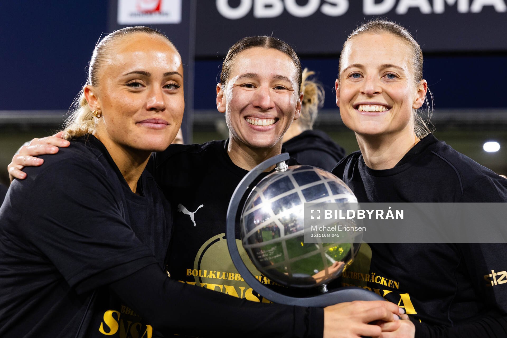 Häckens Alva Selerud, Tabby Tindell och Anna Anvegård med