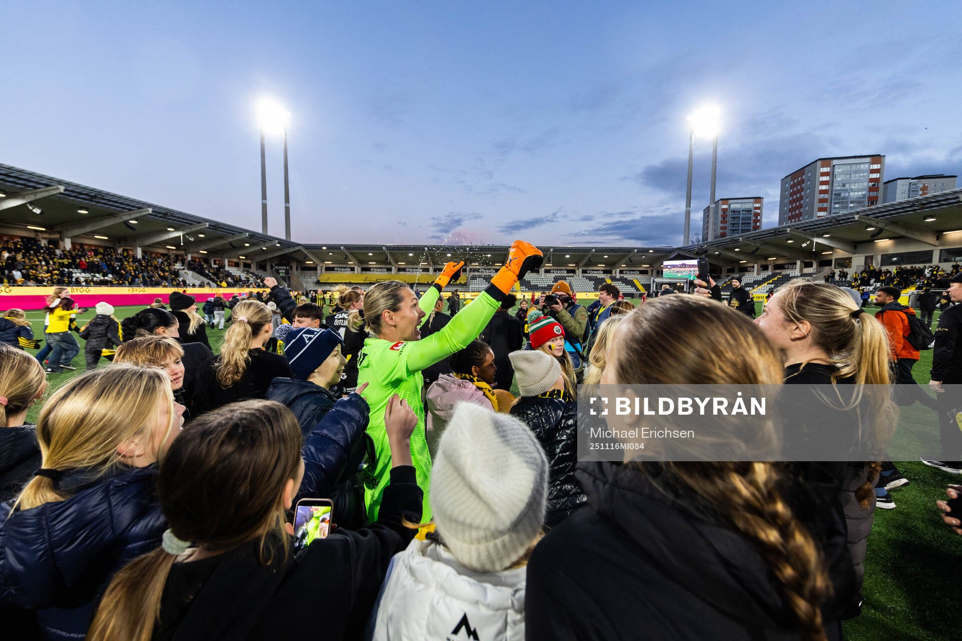 Häcken målvakt Jennifer Falk jublar