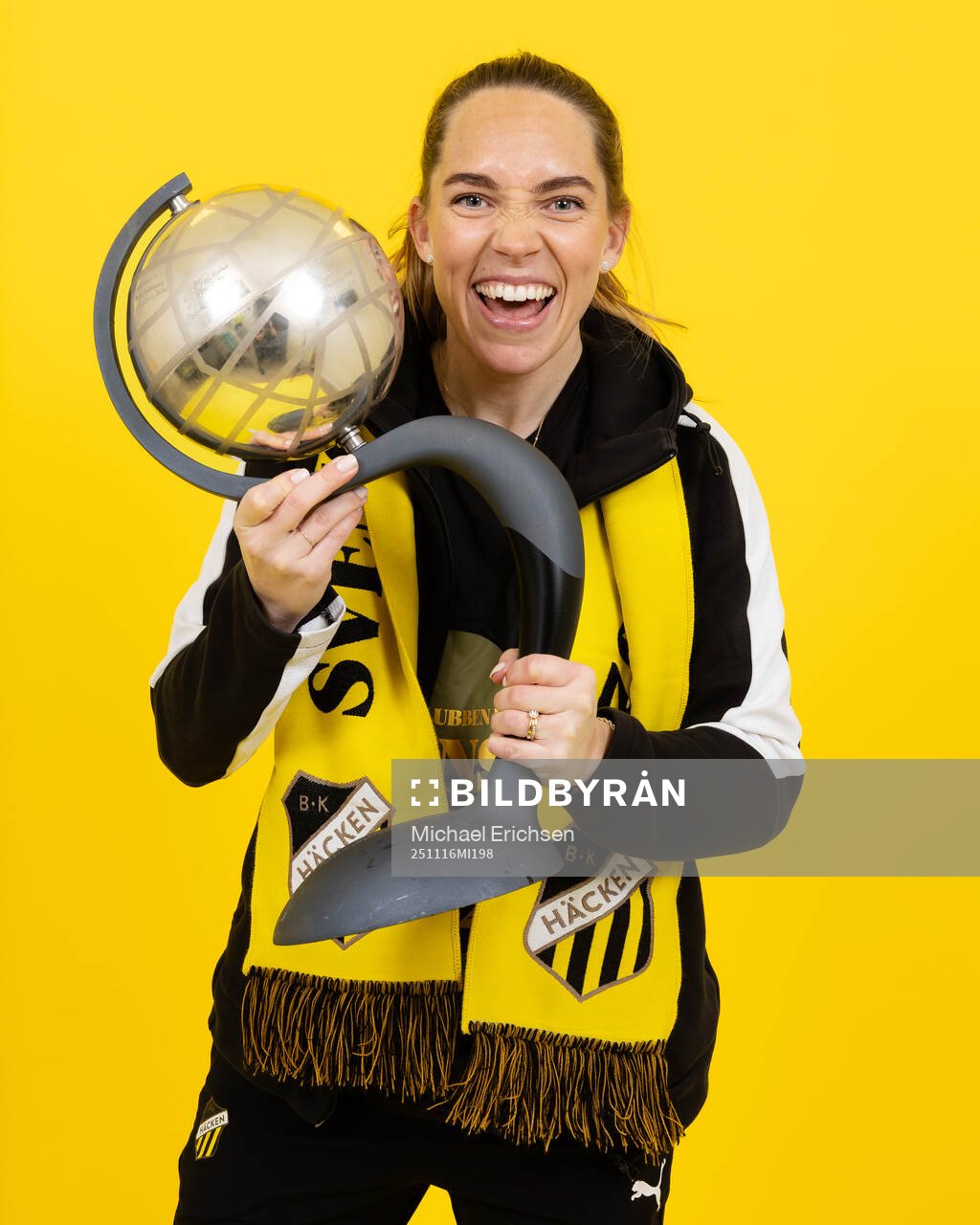 Häckens Elin Rubensson jublar med Kronprinsessan Victorias