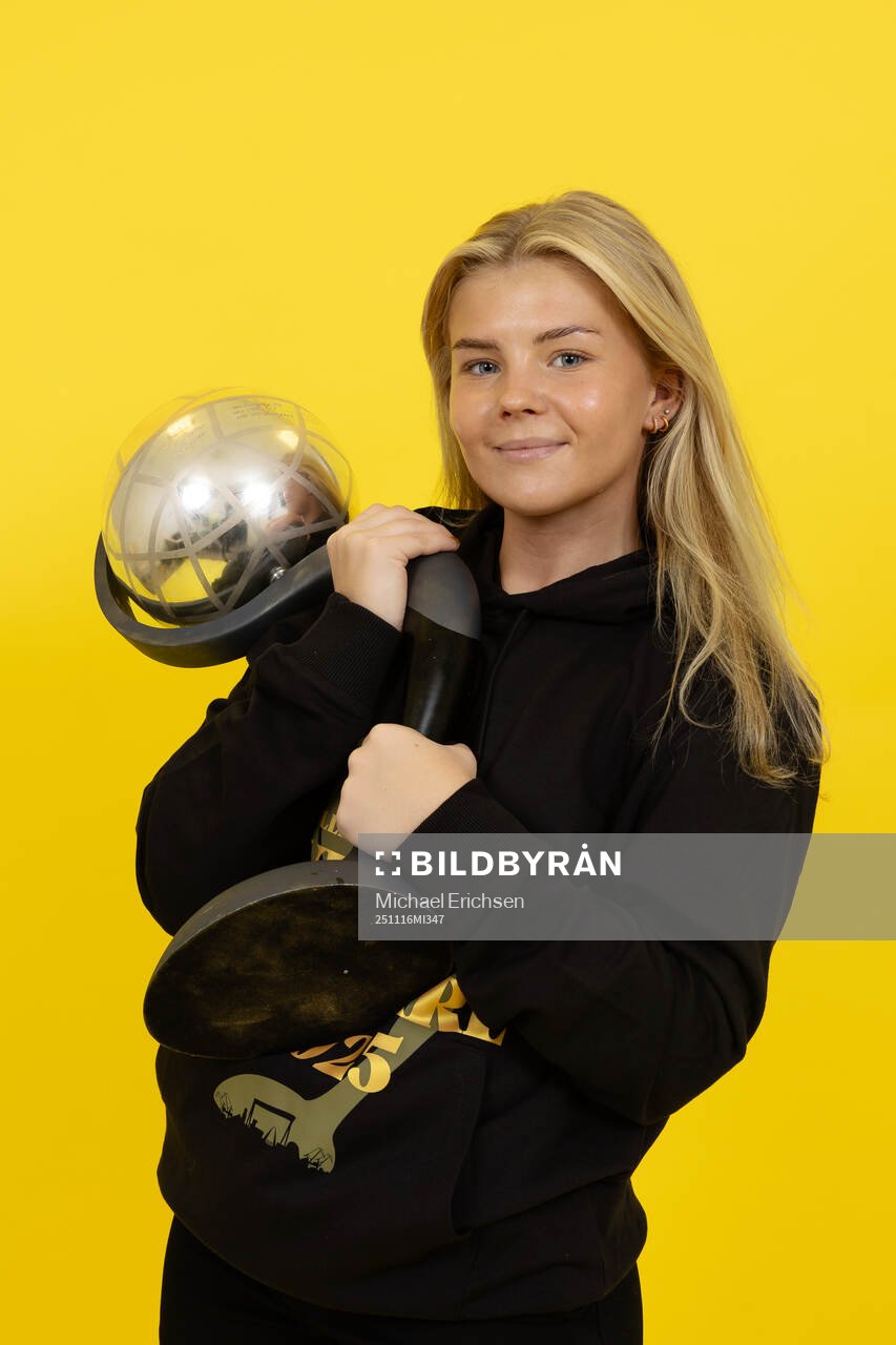 Häckens Matilda Nildén poserar med Kronprinsessan