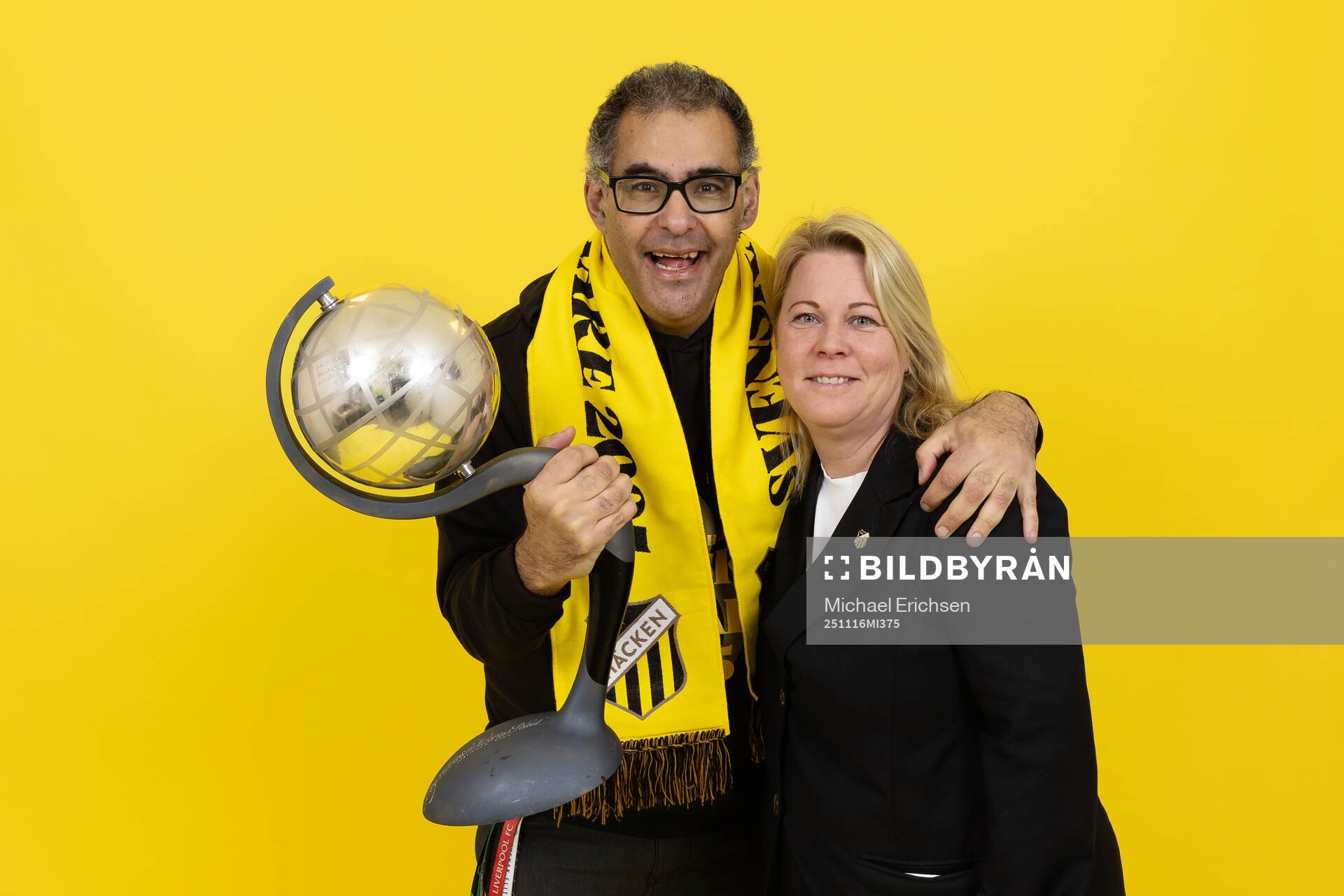 Häckens Adde Larsson och press- och