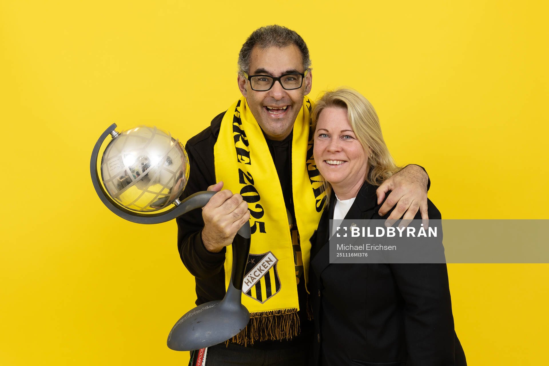 Häckens Adde Larsson och press- och