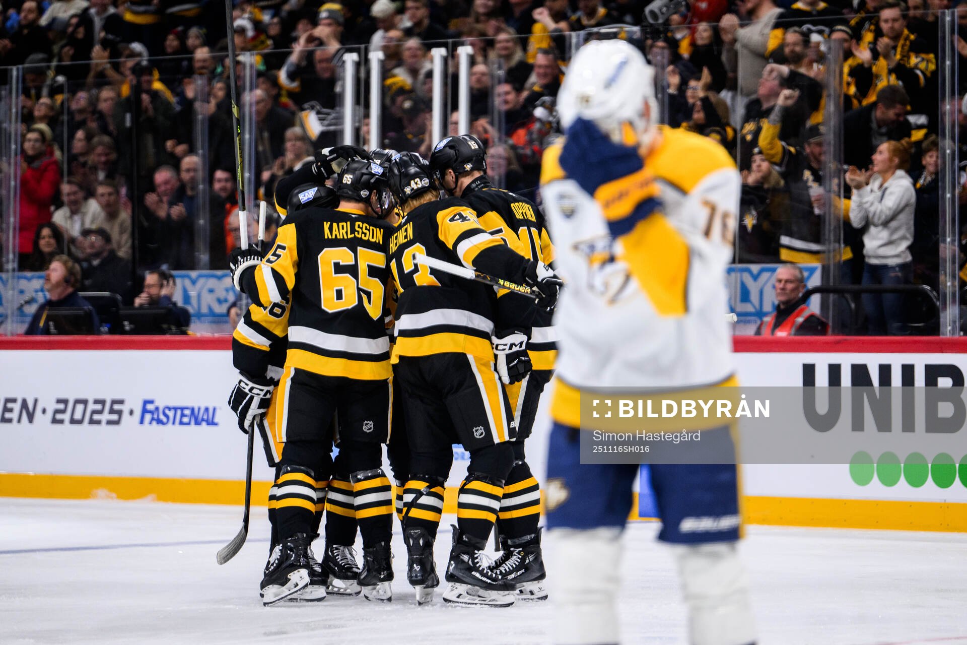 Erik Karlsson and Parker Wotherspoon of Pittsburgh Penguins