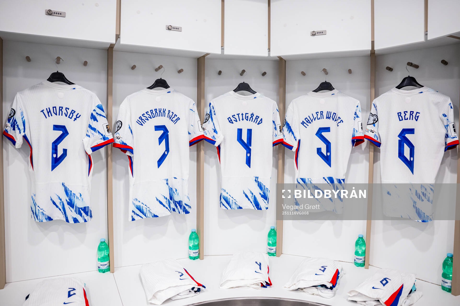 The kits of Morten Thorsby, Kristoffer Ajer, Leo