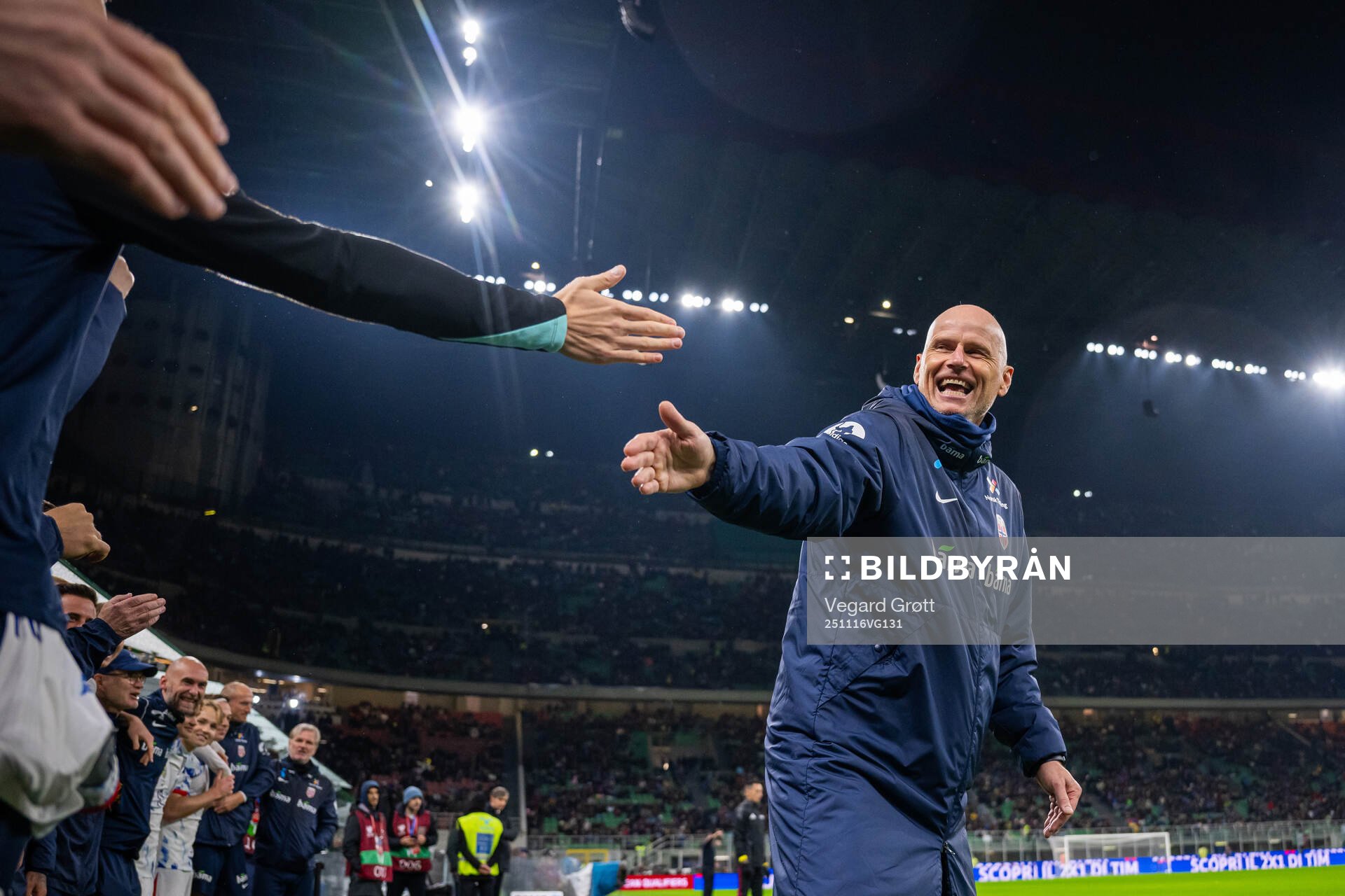 Head coach Ståle Solbakken of Norway celebrate