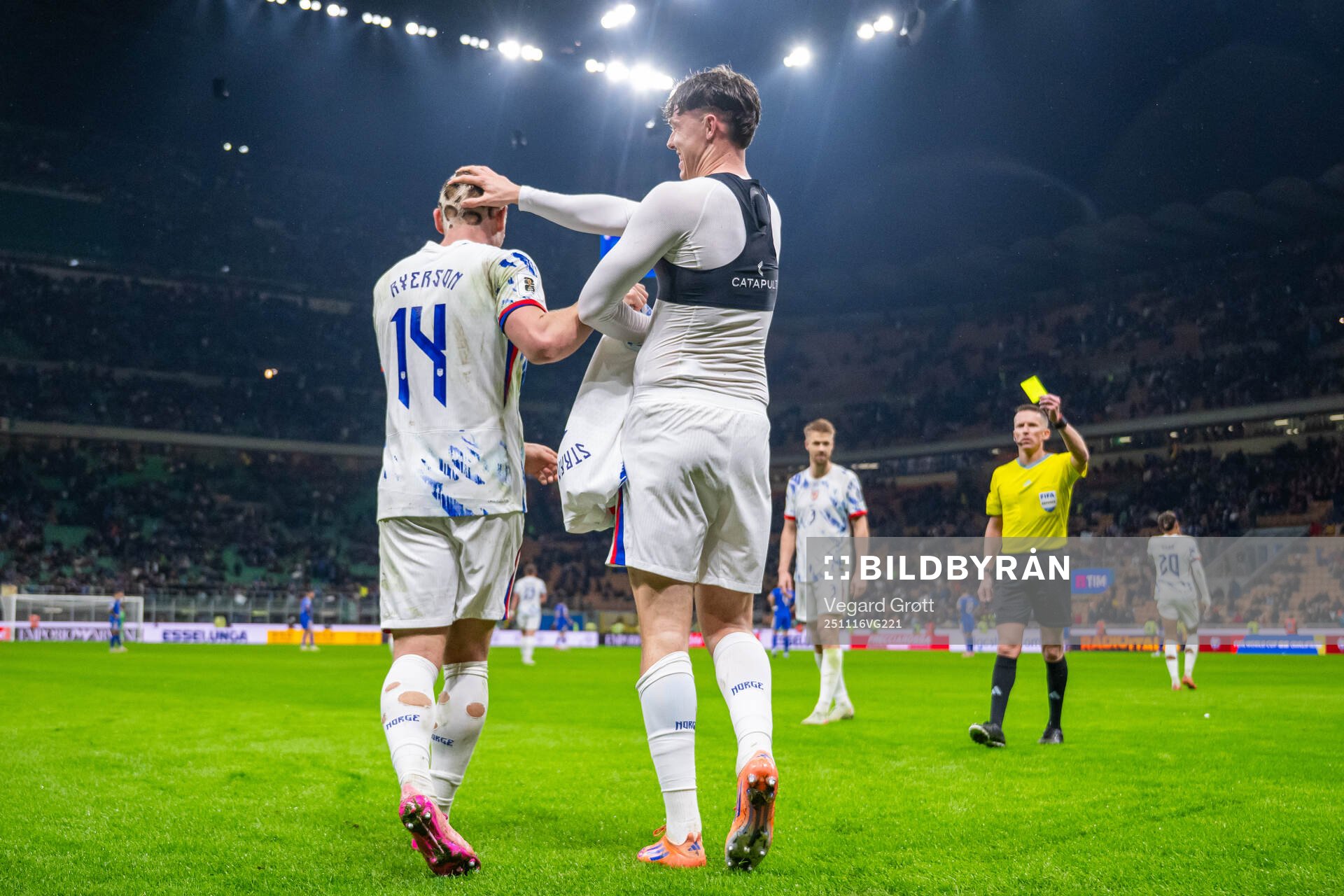 Jørgen Strand Larsen celebrates with teammate Julian