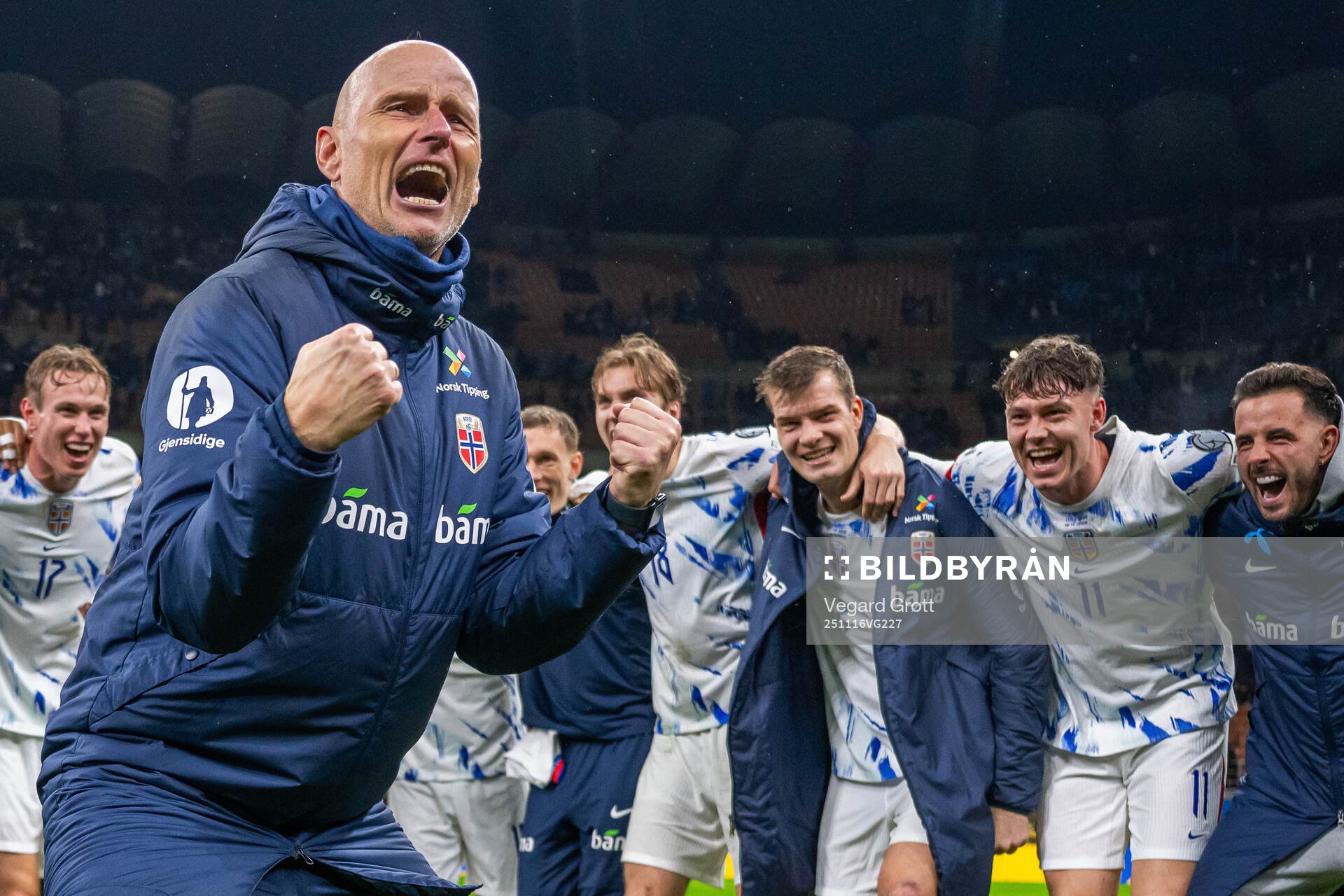 Ståle Solbakken, head coach of Norway, celebrates