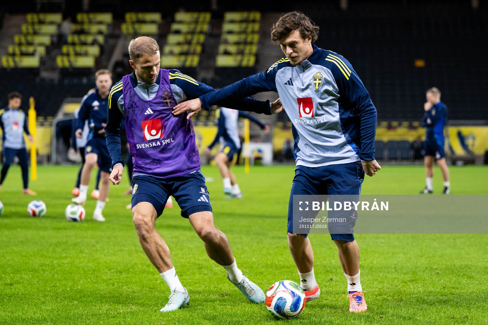 Gustav Lundgren and Victor Nilsson Lindelöf of the Swedish