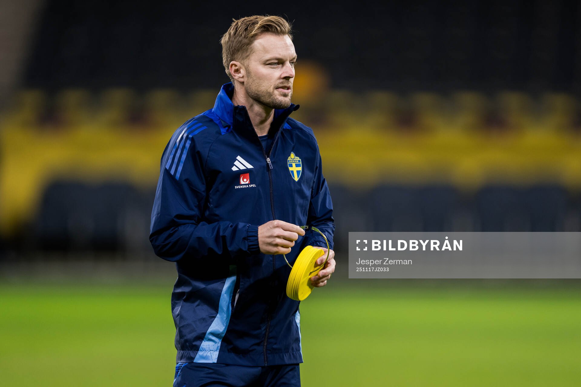 Assistant coach Sebastian Larsson of the Swedish men's