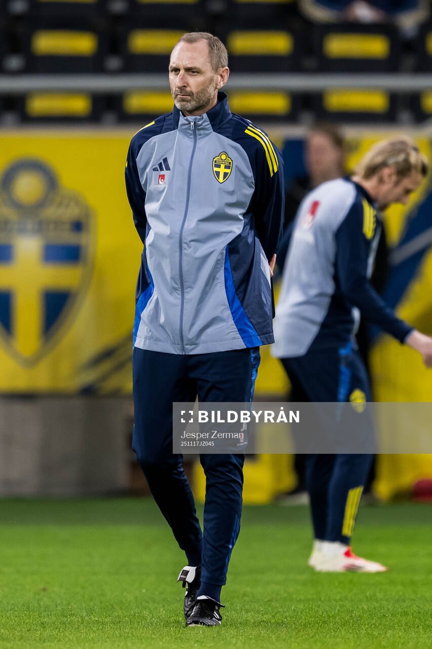 Assistant coach Andreas Georgson of the Swedish men's