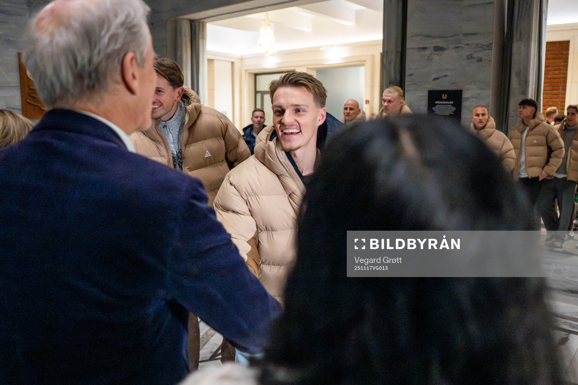Martin Ødegaard is being welcomed by Prime Minister Jonas