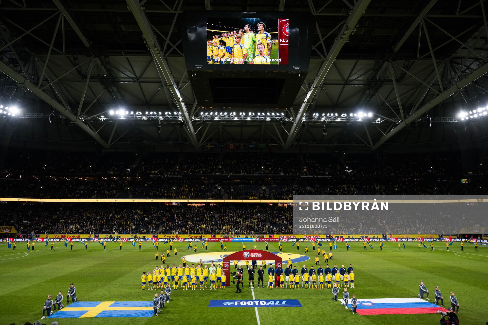 Players of Sweden and of Slovenia