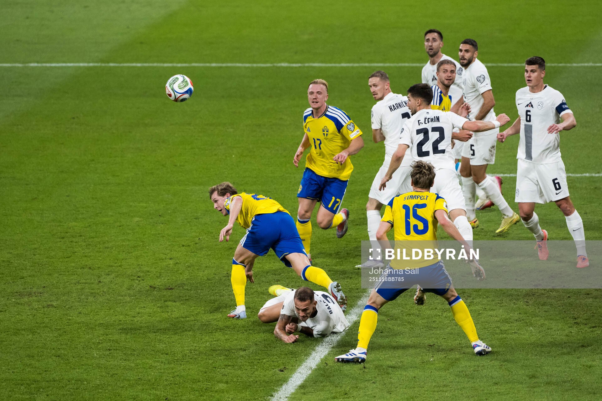 Emil Krafth and Isac Lidberg of Sweden against Jure