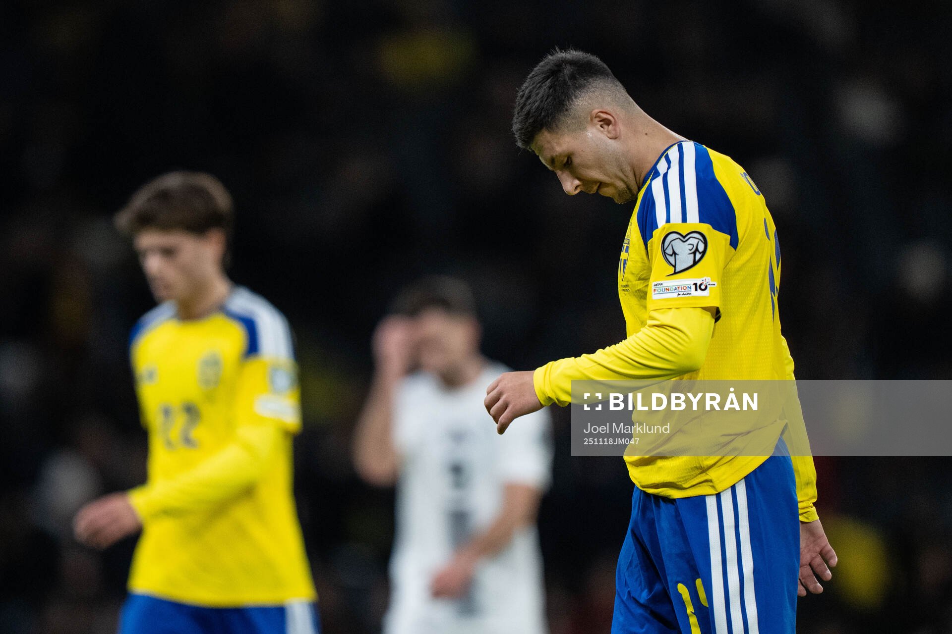 Roony Bardghji of Sweden looks dejected