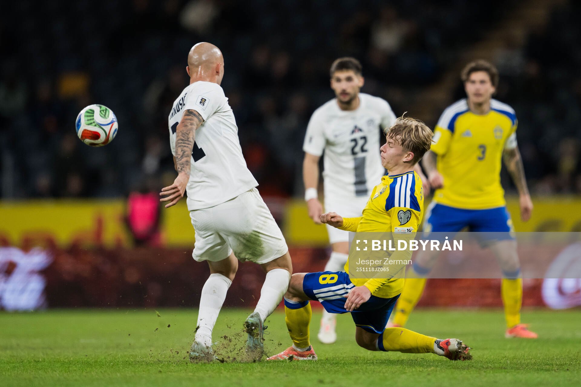 Daniel Svensson of Sweden and Svit Seslar of Slovenia
