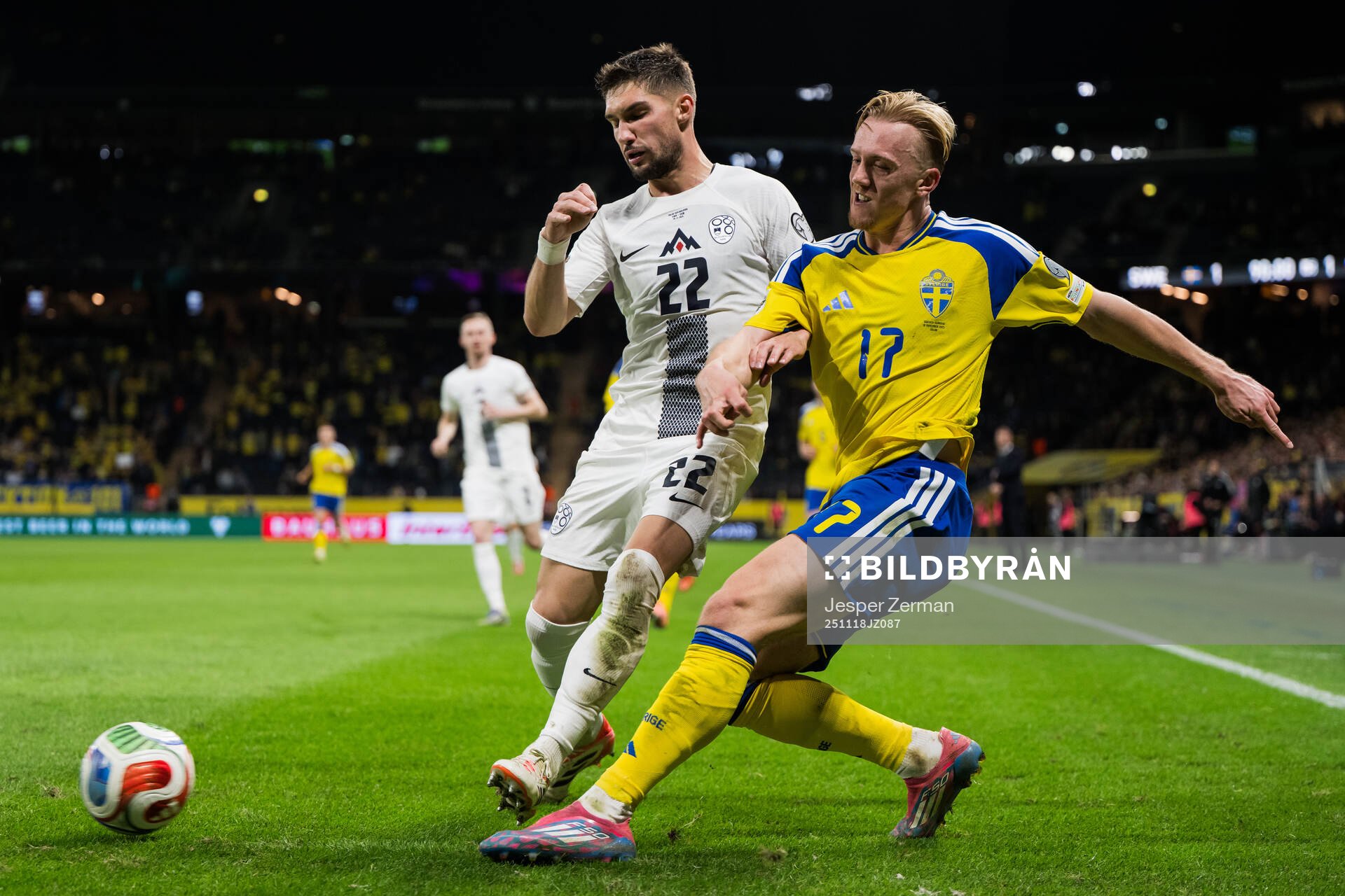 Adam Gnezda Cerin of Slovenia and Isac Lidberg of Sweden