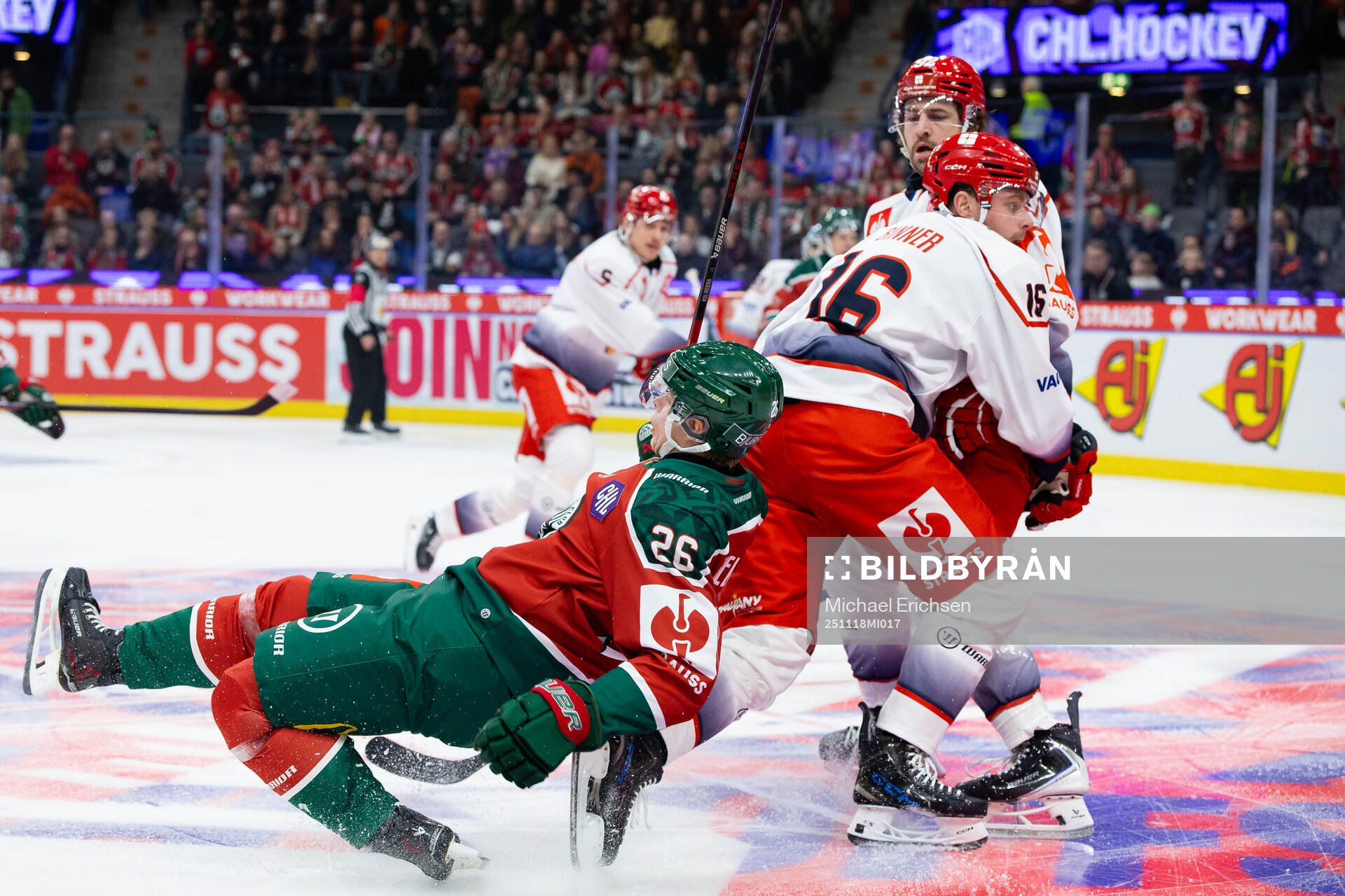Isac Heens of Frölunda and Alexis Binner of Grenoble