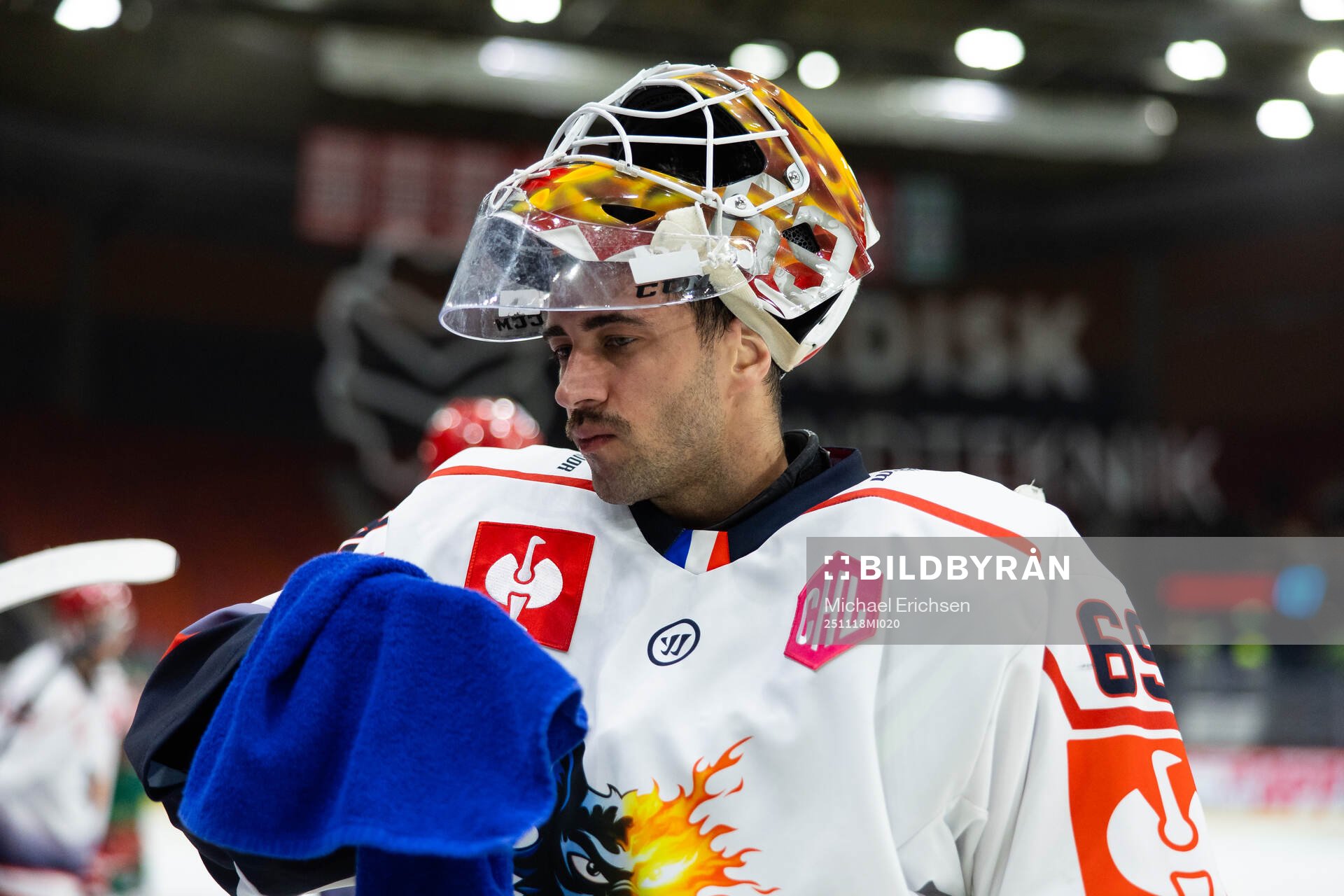 Goaltender Matija Pintaric of Grenoble