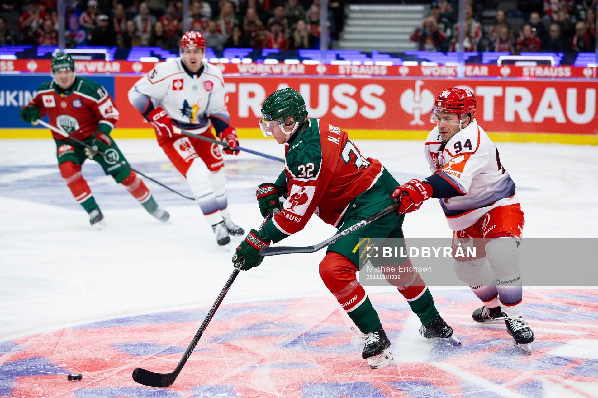 Noah Hasa of Frölunda and Christophe Boivin of Grenoble