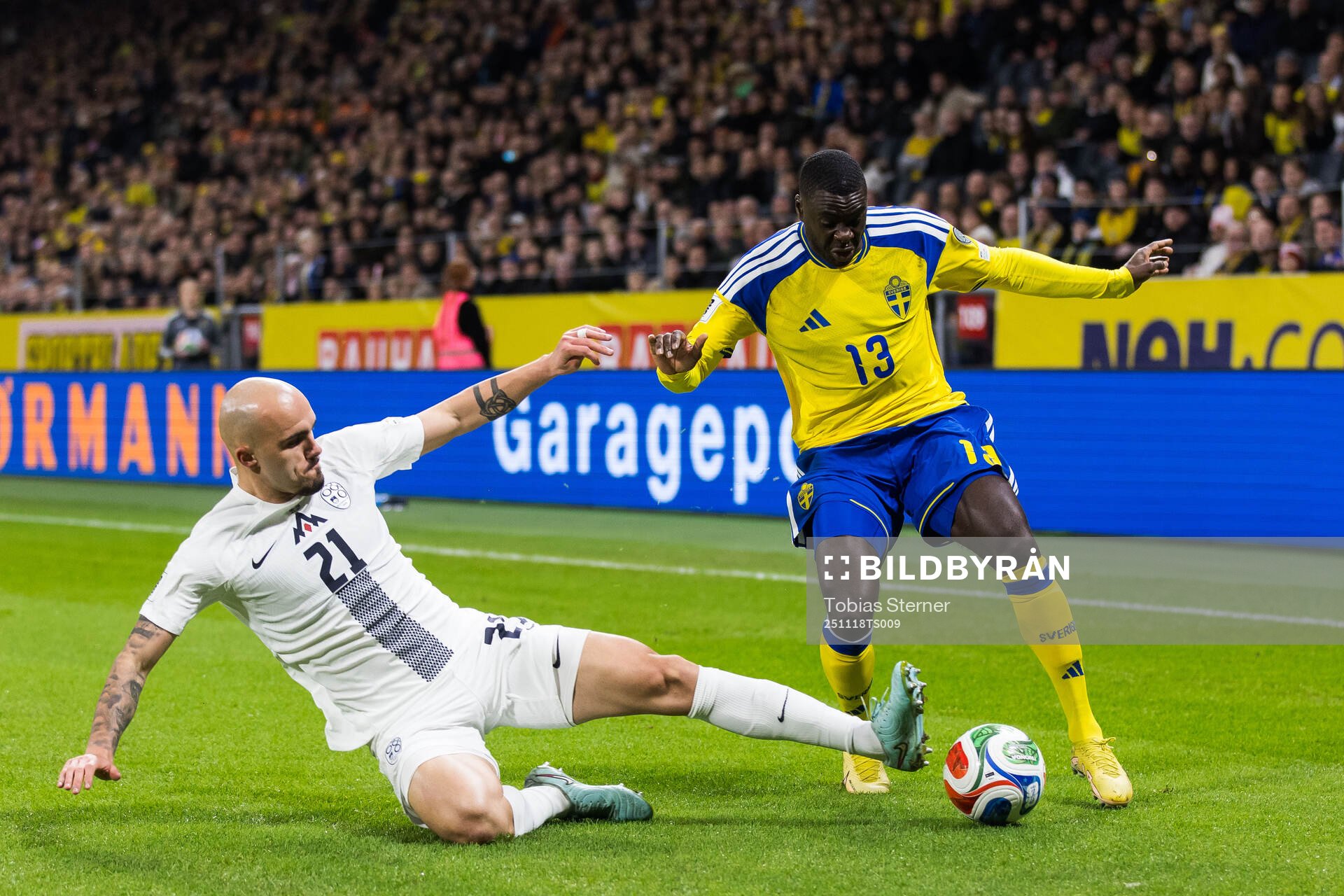 Vanja Drkusic of Slovenia and Ken Sema of Sweden
