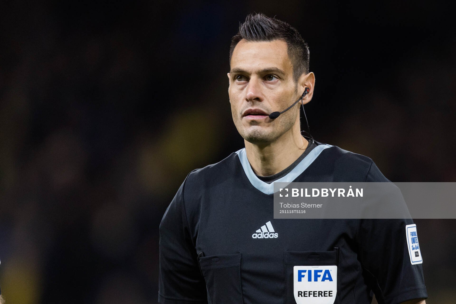 Referee Maurizio Mariani