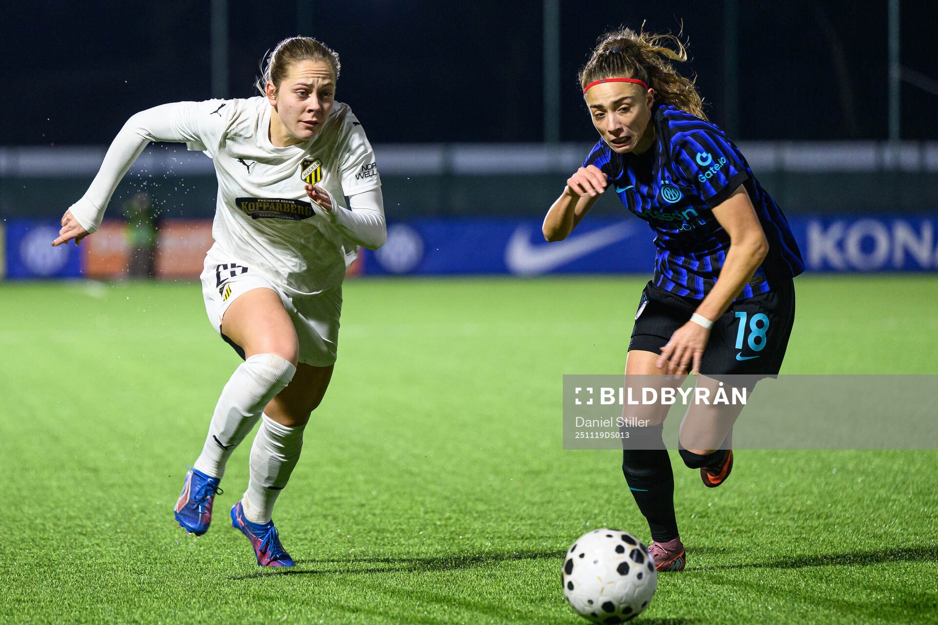 Alice Bergström of Häcken and Benedetta Glionna of Inter