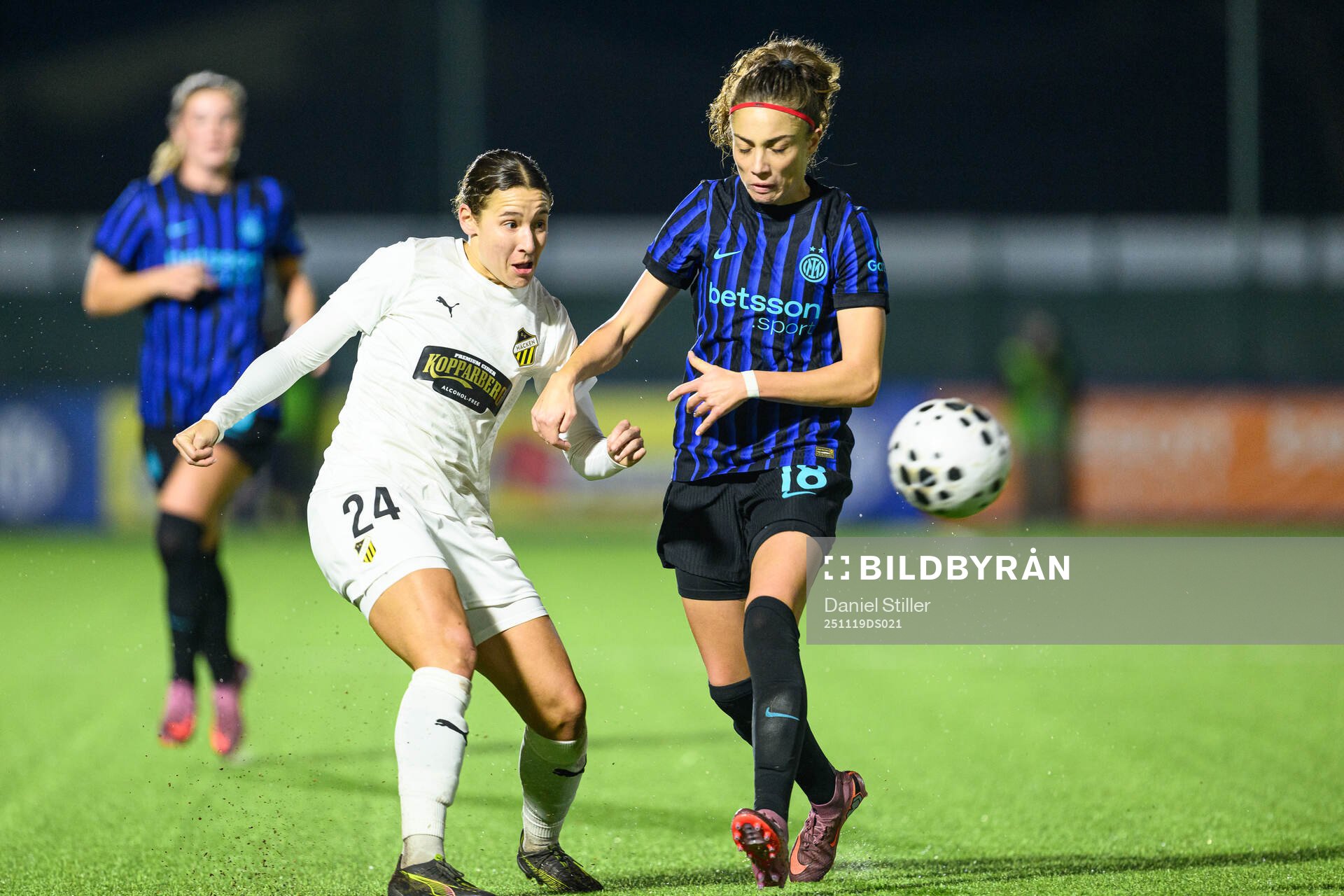 Tabby Tindell of Häcken and Benedetta Glionna of Inter