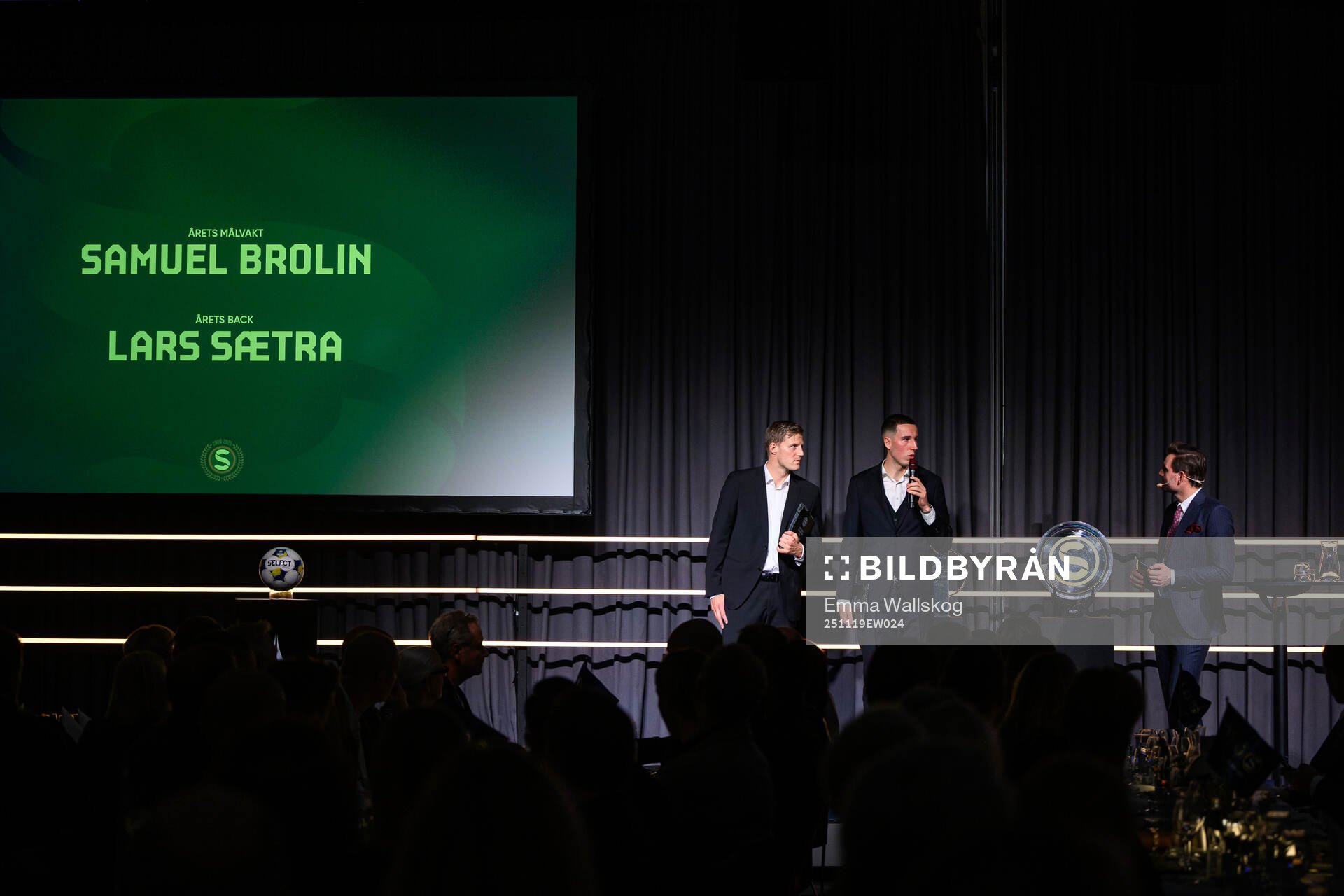 Kalmar FFs målvakt Samuel Brolin och Lars Saetra tar emot