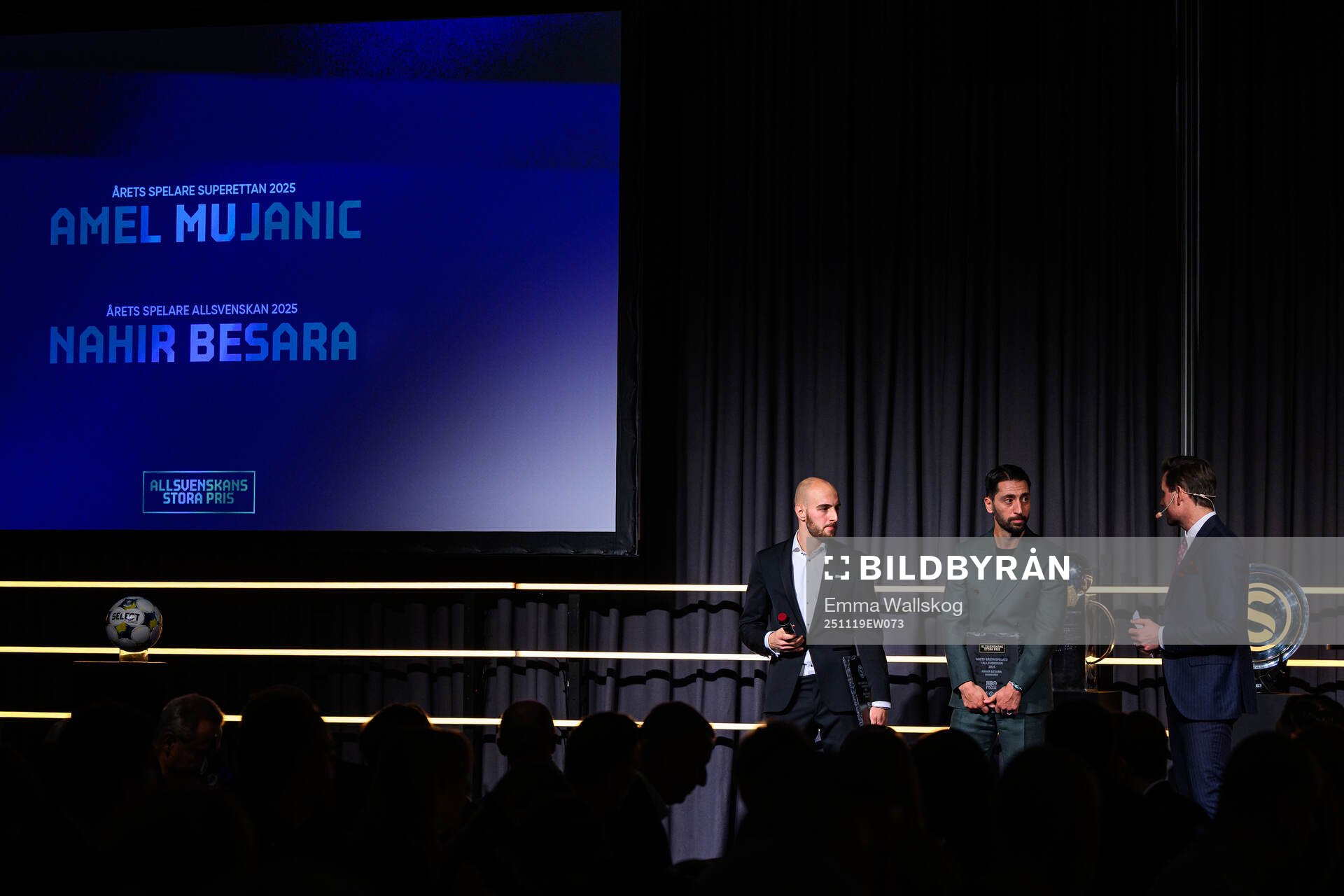 Örgrytes Amel Mujanic och Hammarbys Nahir Besara tar emot