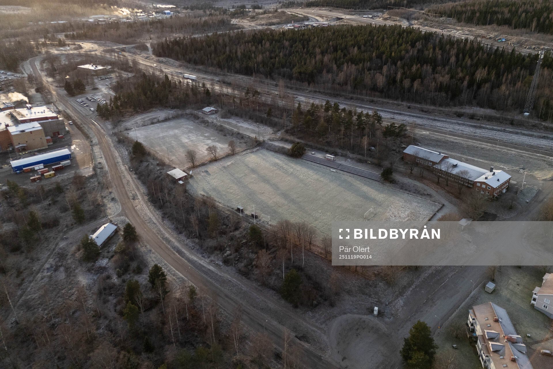 Drönarvy över Stockvik och fotbollsplanen känd som