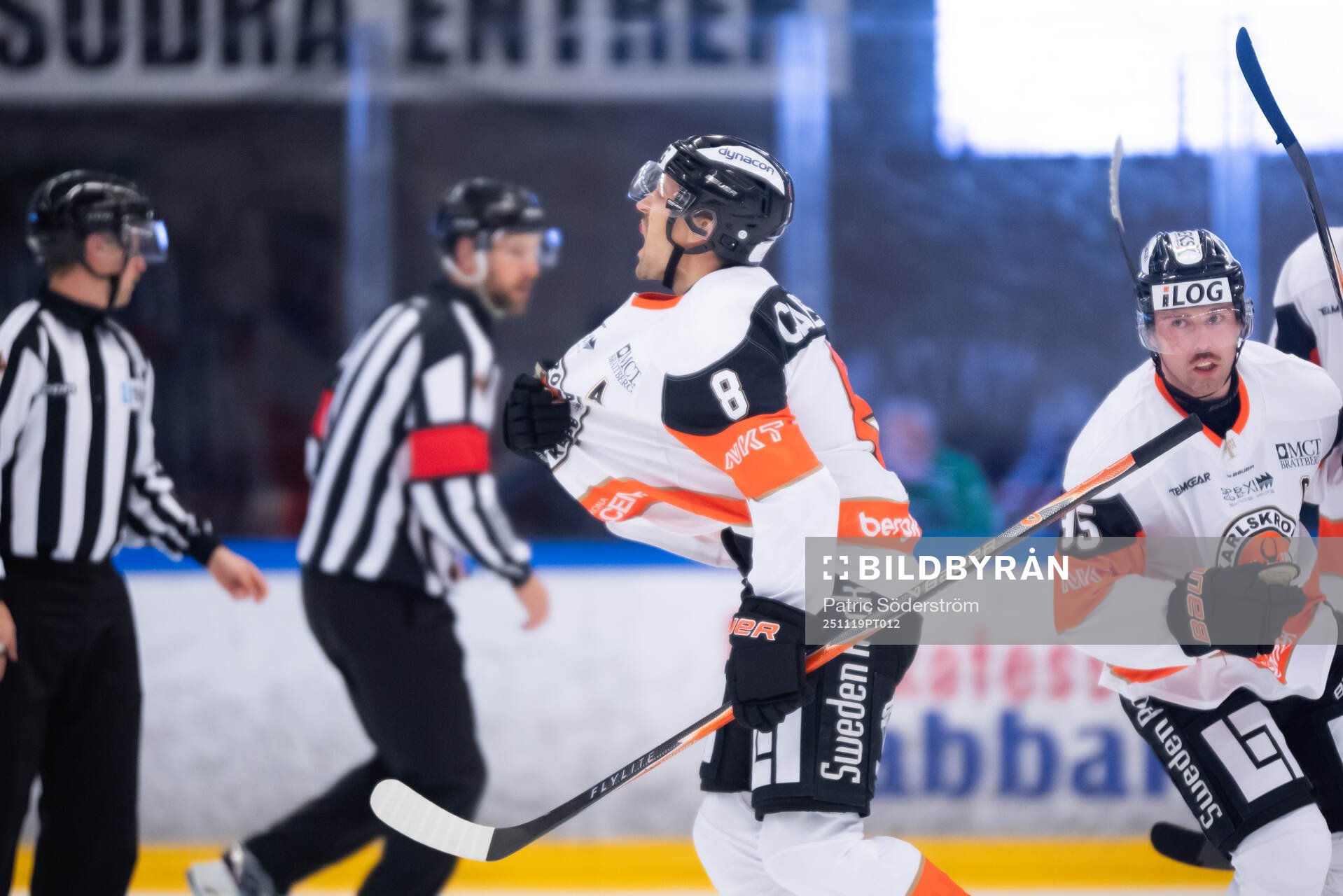 Karlskrona HKs Robin Carlsson jublar