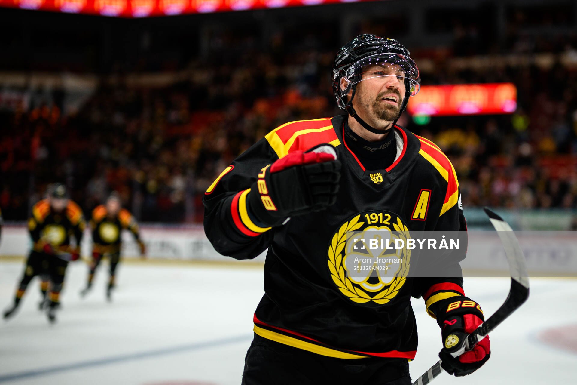 Brynäs Anton Rödin jublar