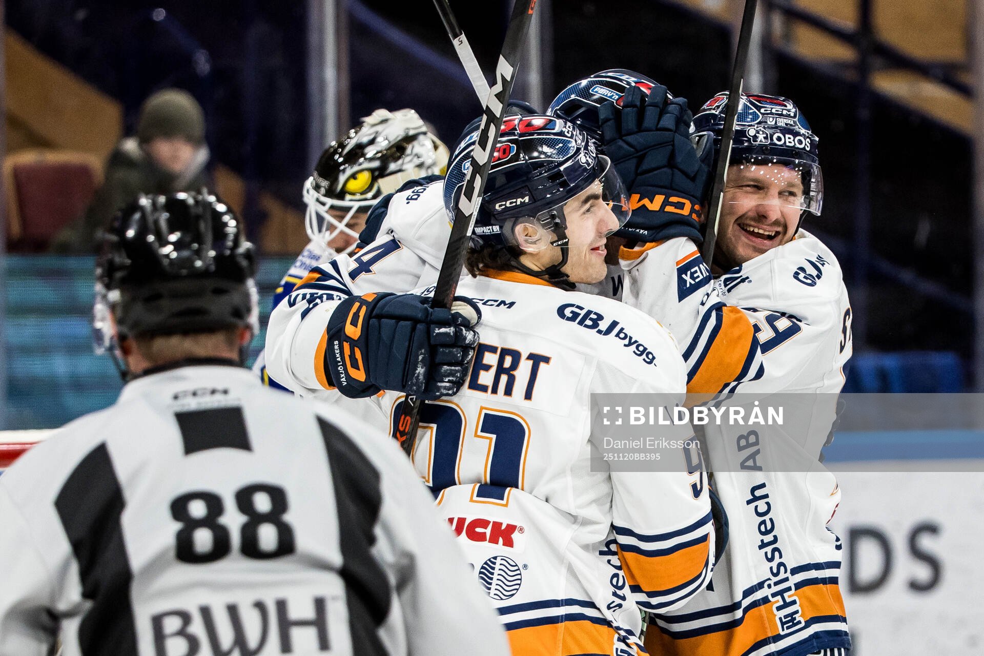 Växjös Sebastian Strandberg jublar