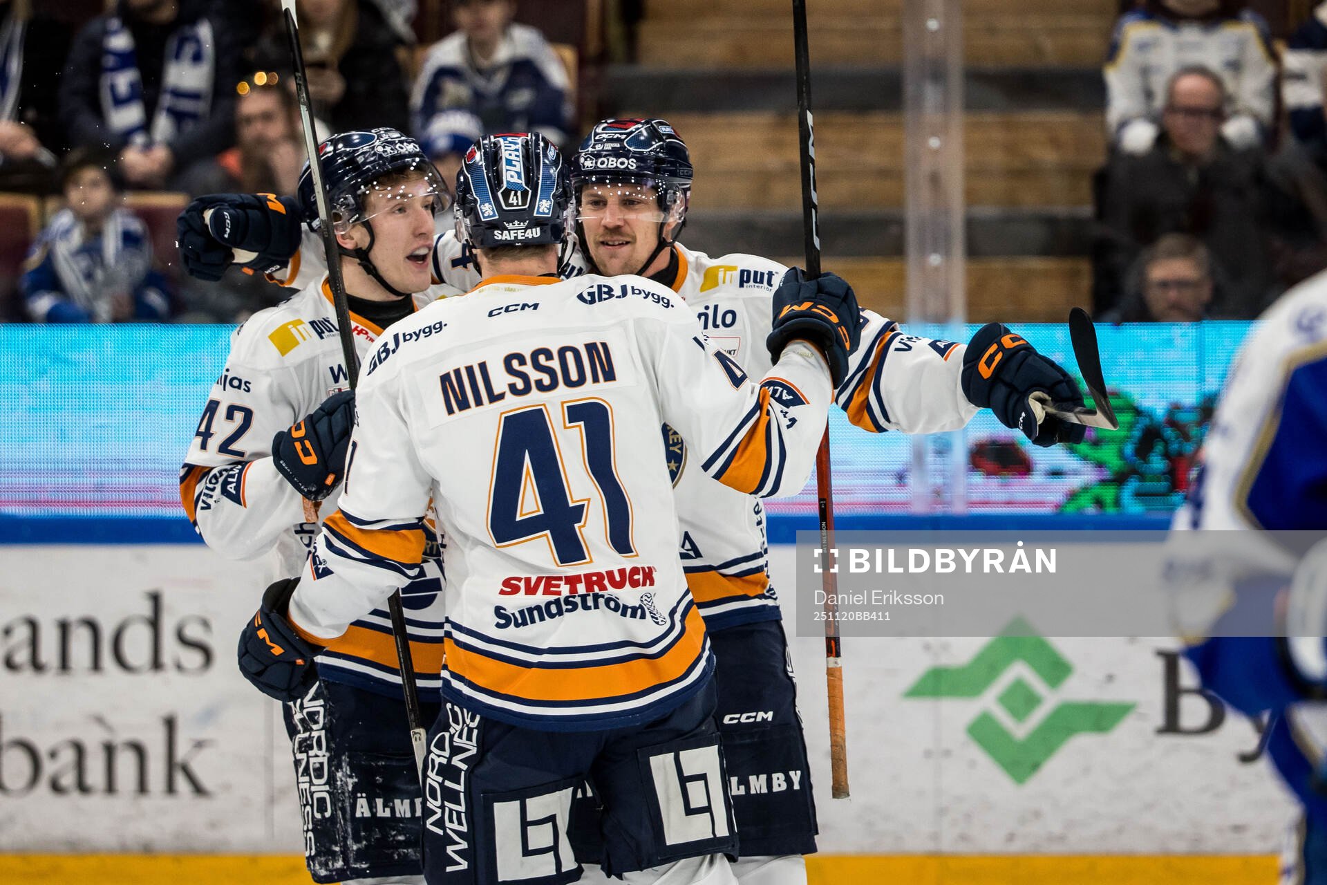 Växjös Joel Persson jublar