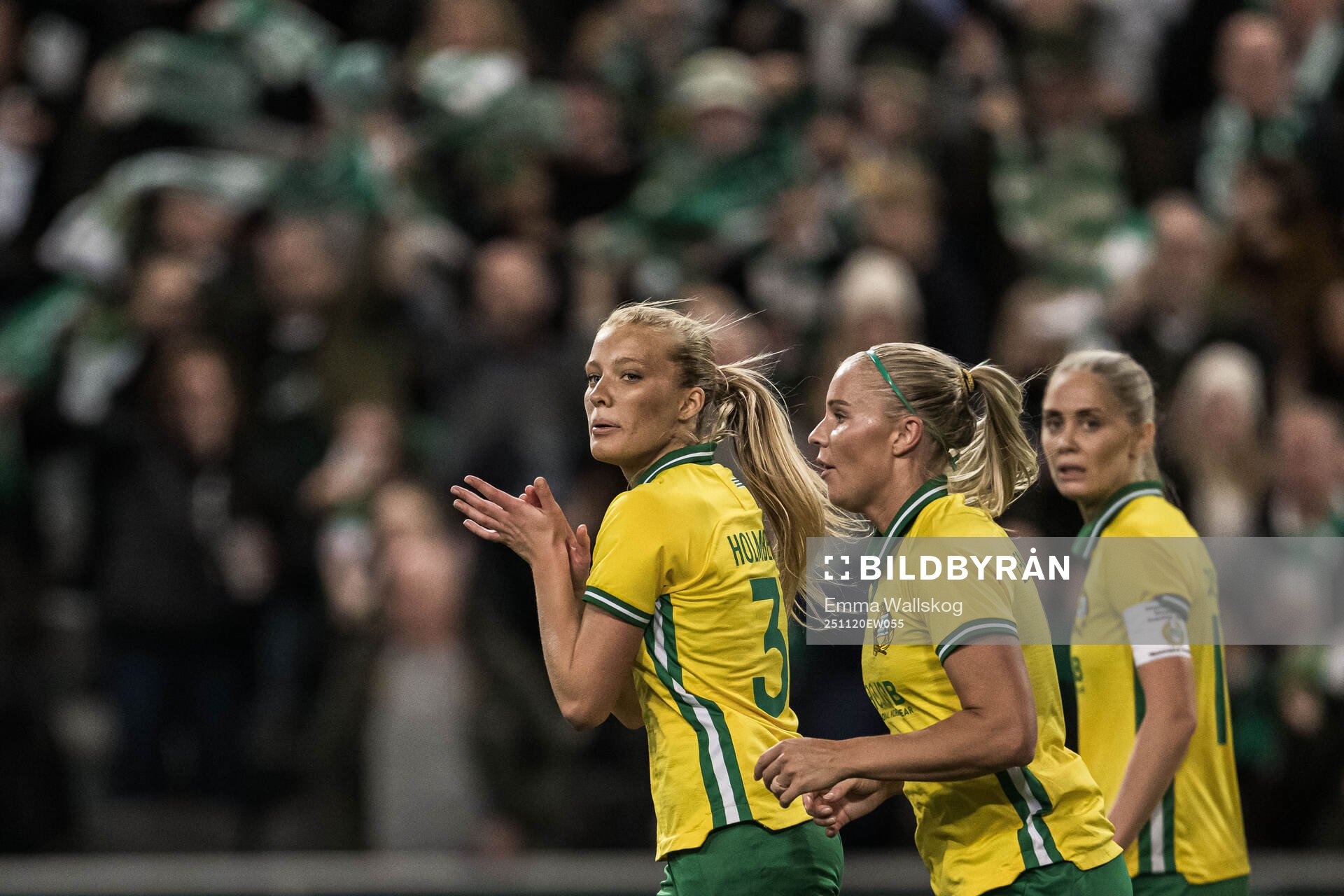 Smilla Holmberg of Hammarby celebrates