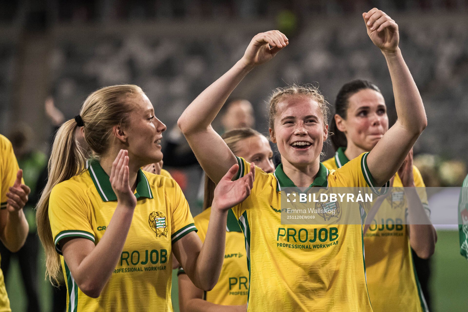 Smilla Holmberg and Julie Blakstad of Hammarby celebrates