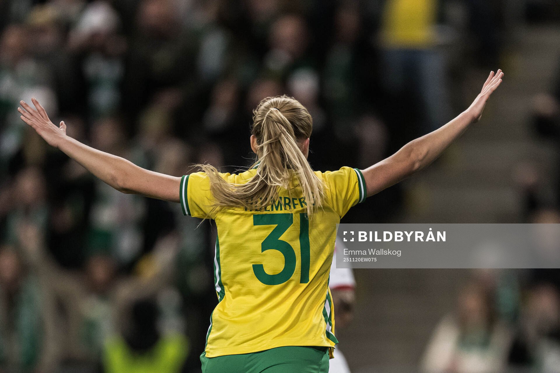 Smilla Holmberg of Hammarby celebrates