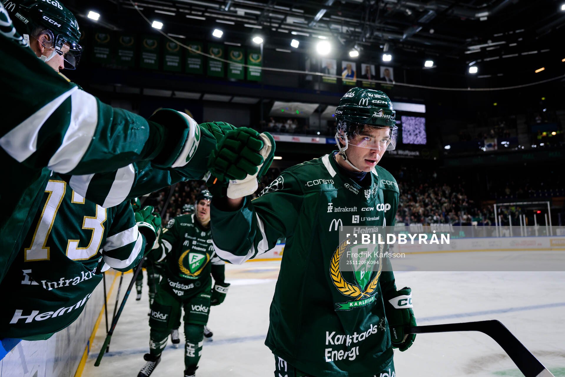 Färjestads Viktor Lodin jublar