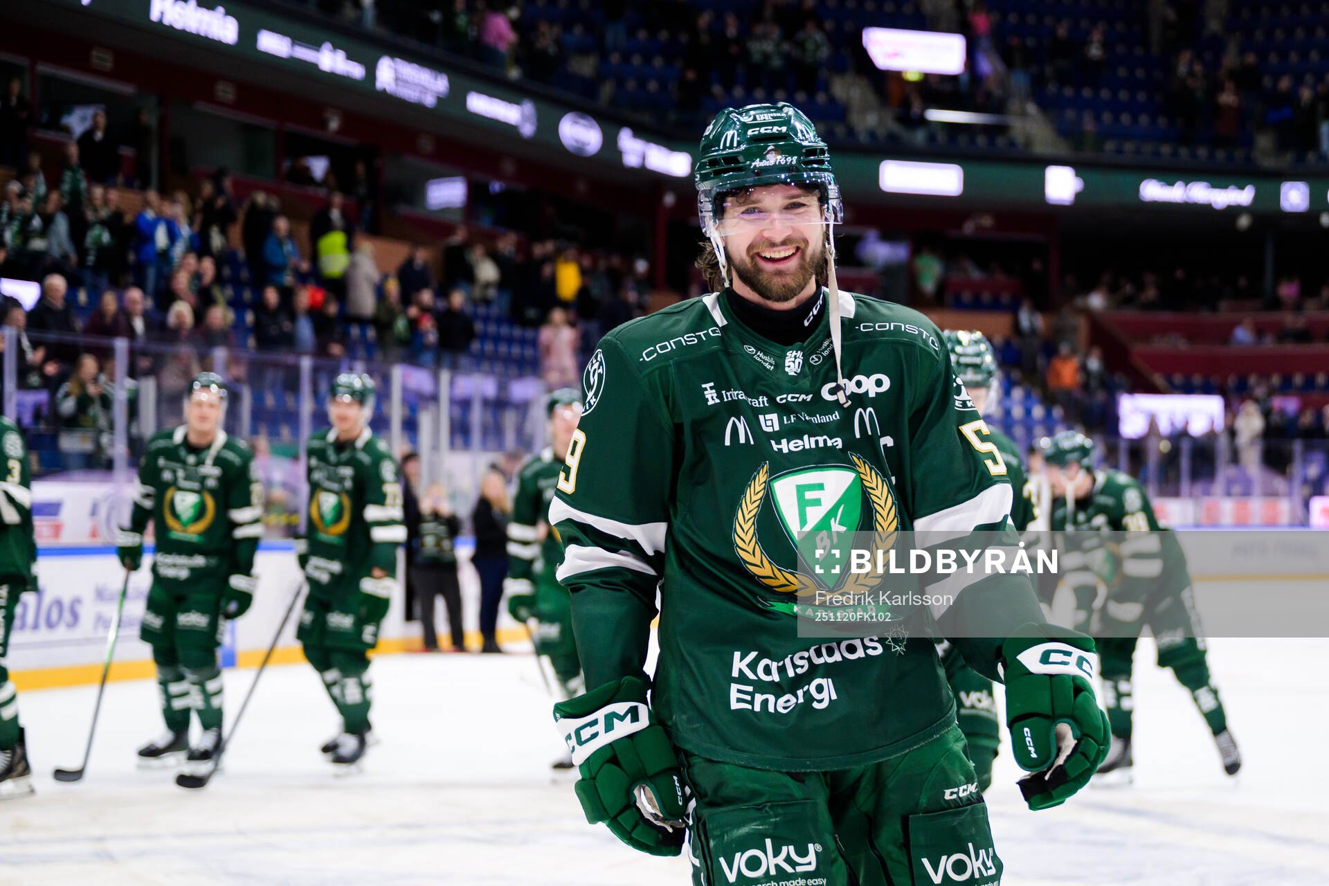 Färjestads Linus Johansson jublar