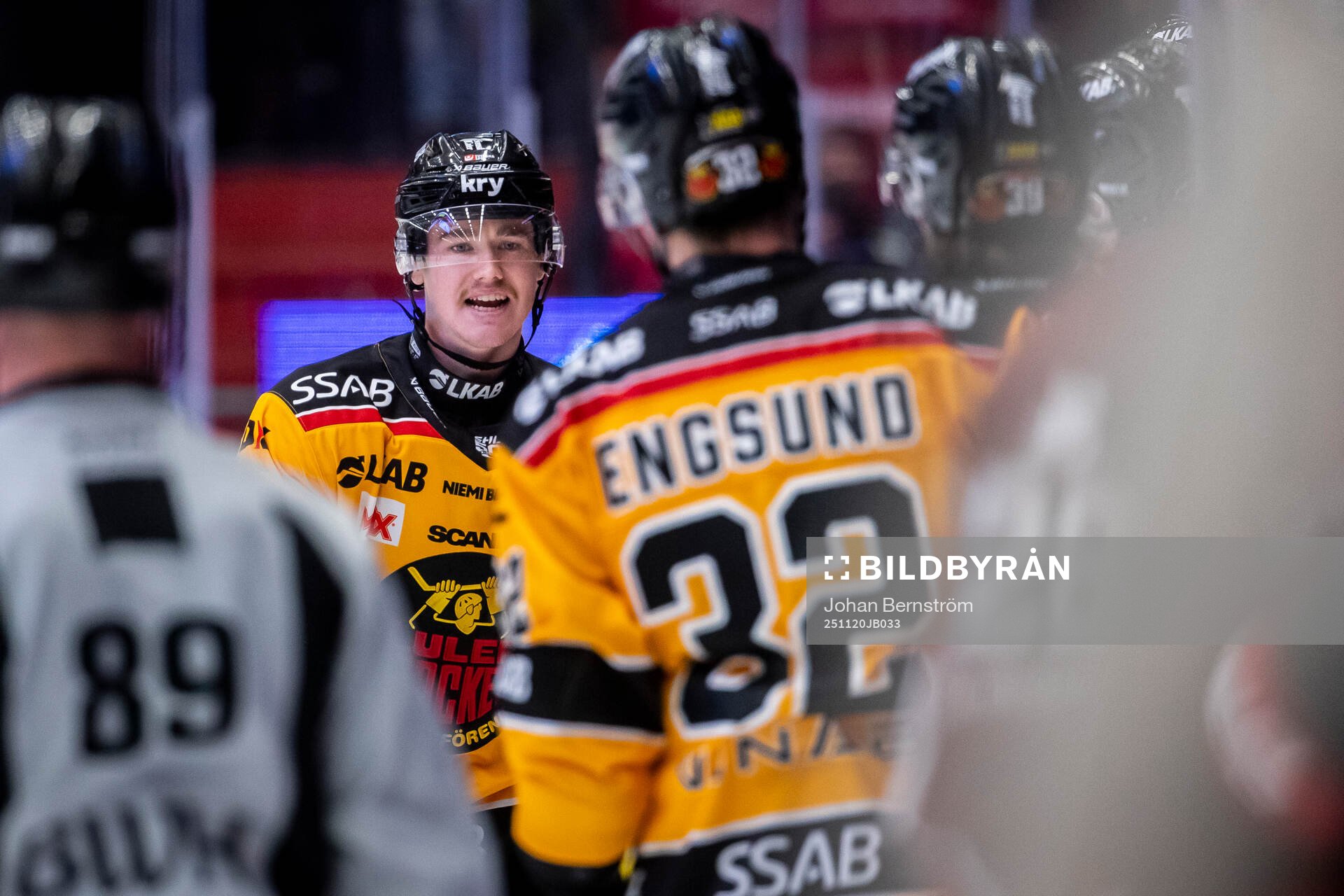 Luleås Filip Eriksson jublar vid 0-1
